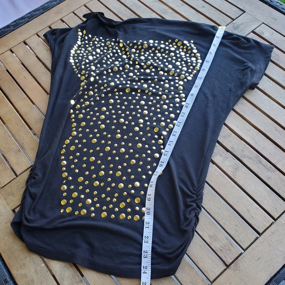 "Stylish Black T-Shirt with‎ Gold Studs Detail For Woman M Size - Picture 6 of 7